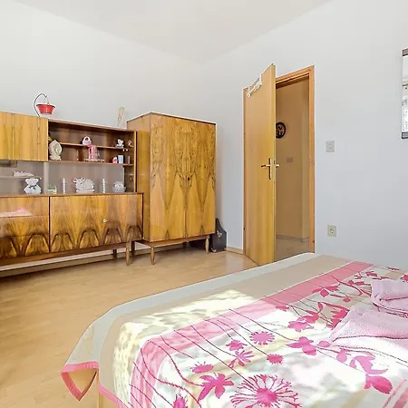 Eva House With Apartmán Umag