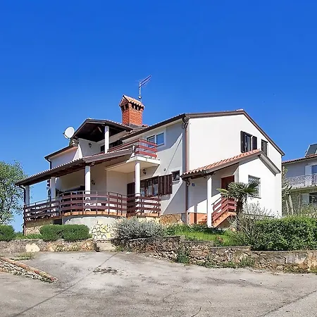 Eva House With Umag